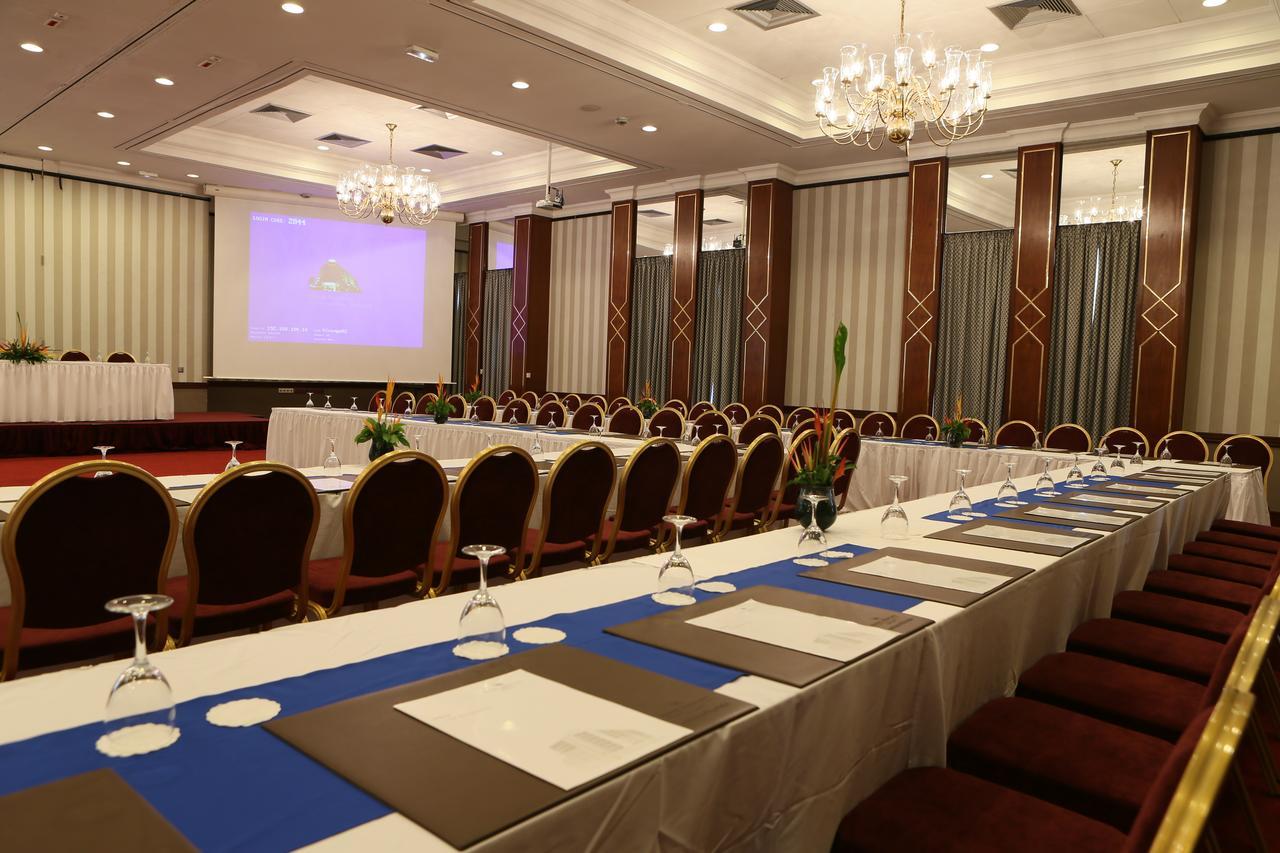 Hotel Memling Kinshasa Eksteriør bilde
